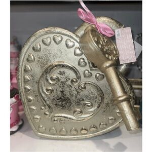 Tik Tok Viral Valentine’s Day Rachel Zoe Xtra Large Gold Heart With Key